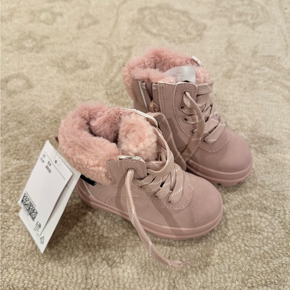 NWT H &M Toddler Pink Waterproof Snowboots